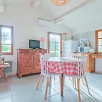 Le Moutat-le Holiday home *